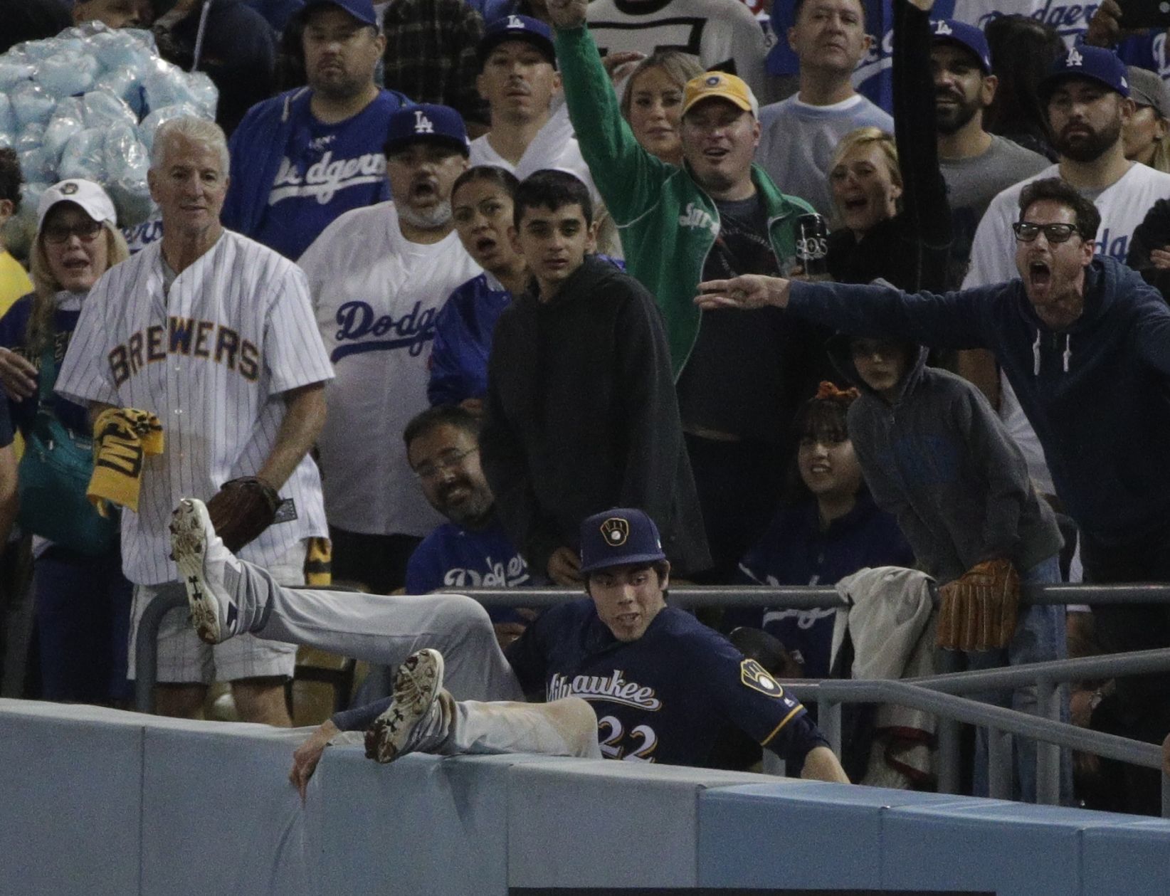 Dodgers 2, Brewers 1